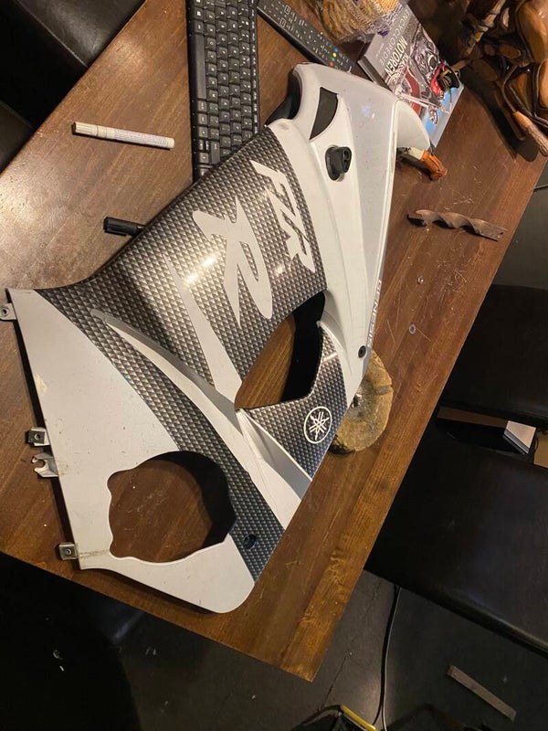 kuipdeel links yamaha fzr 600