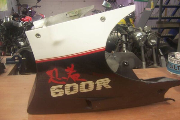 onderkuipdeel kawasaki gpx 600