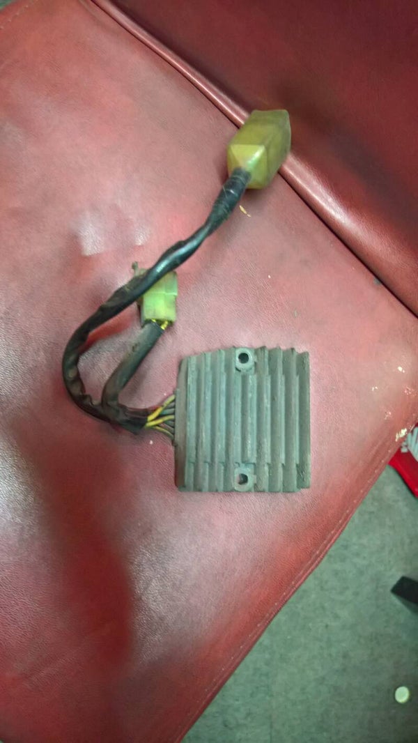 spanningsregelaar honda supermagna