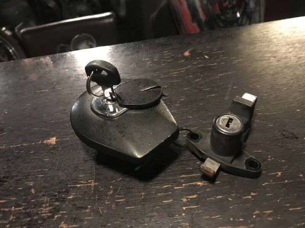 tankdop met zadelslot honda magna v 45