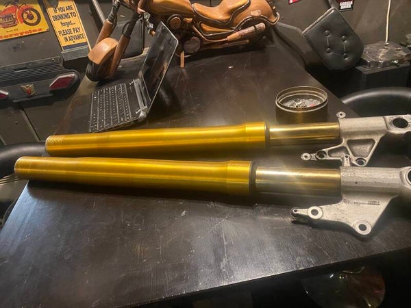 voorvorkpoten aprilia rsv 1000