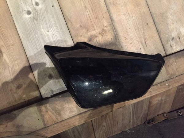 zijkap links honda vf500c