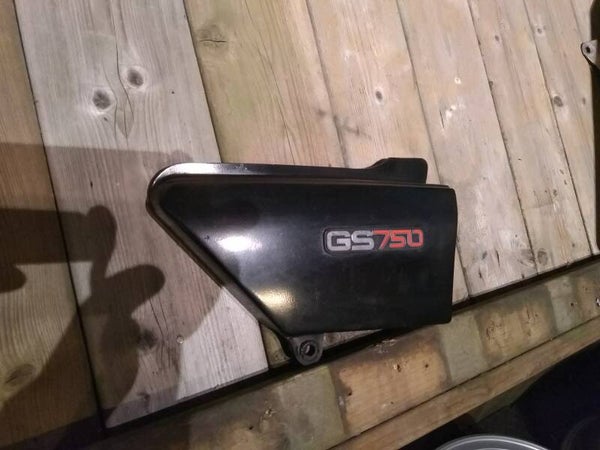 zijkap rechts suzuki gs 750 zwart