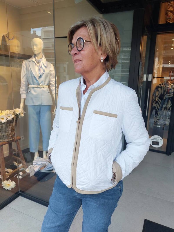 Jas wit bestikt - save the duck