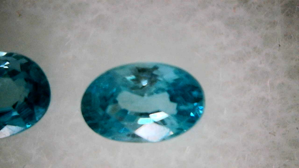 Nat Blue Zircon