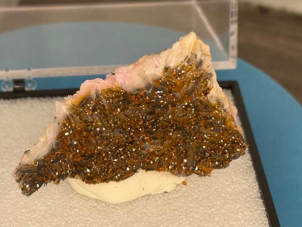 Micro Vanadinite With Barite