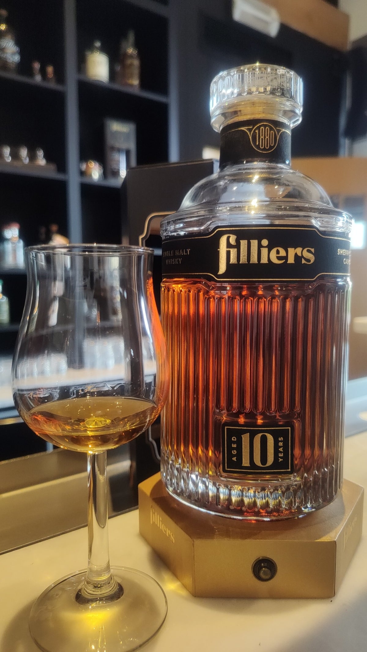 Filliers Distillery: Single Malt, Rye Whisky, and A River of Gold ...