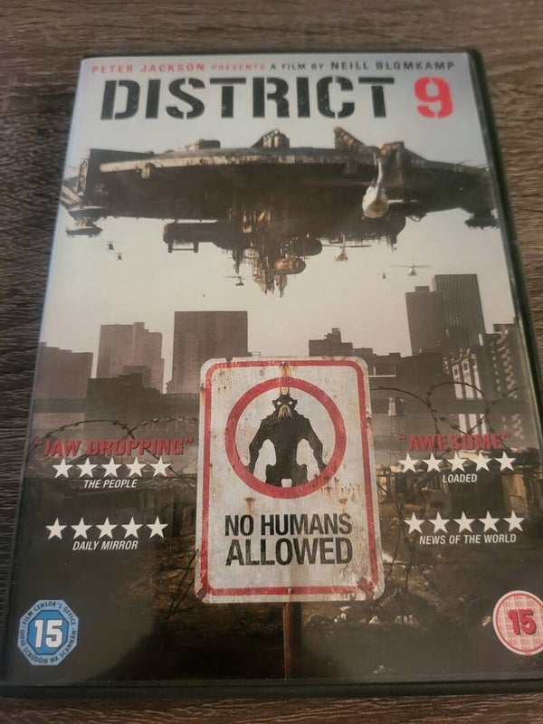 DISTRICT 9 DVD