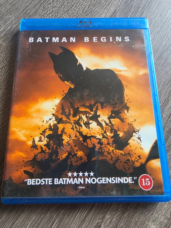 BATMAN BEGINS DVD