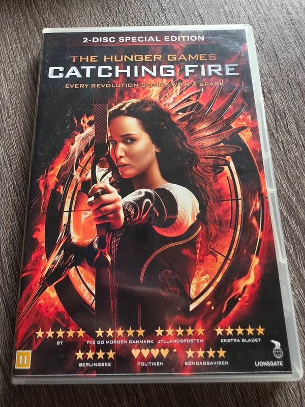 THE HUNGER GAMES  CATCHING FIRE DVD