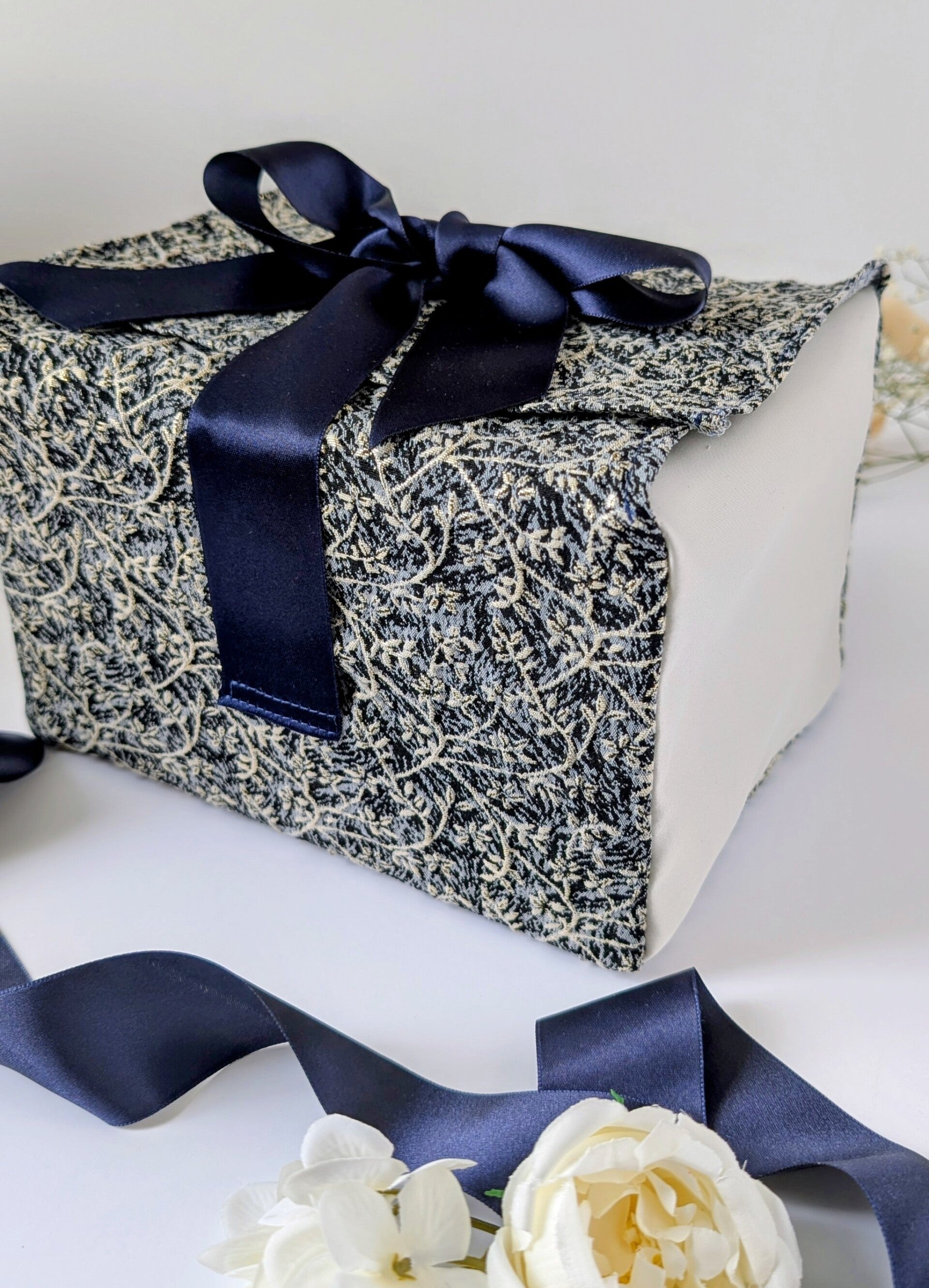 Papier cadeau tissu réutilisable Alliance, idéal anniversaire mariage