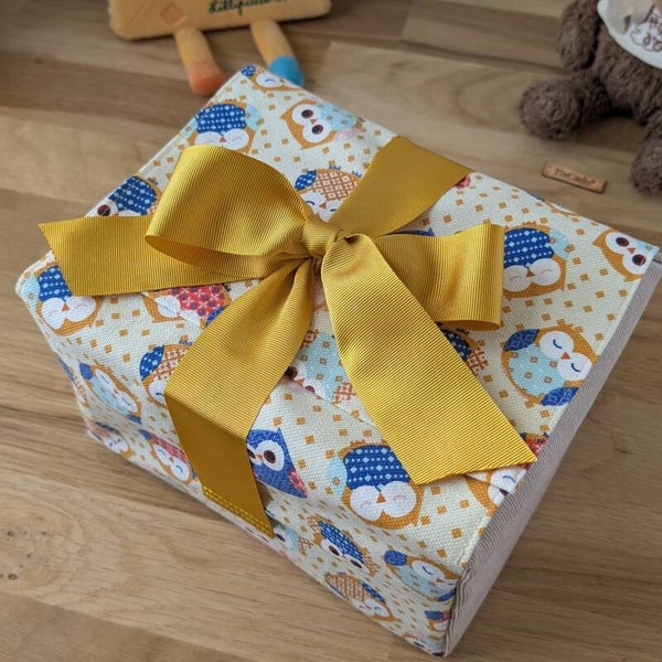 Emballage cadeau naissance original en tissu – Hibou