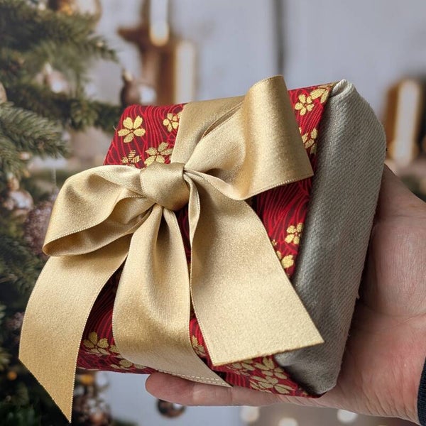 Emballage cadeau en tissu avec boîte – Petit format Hana