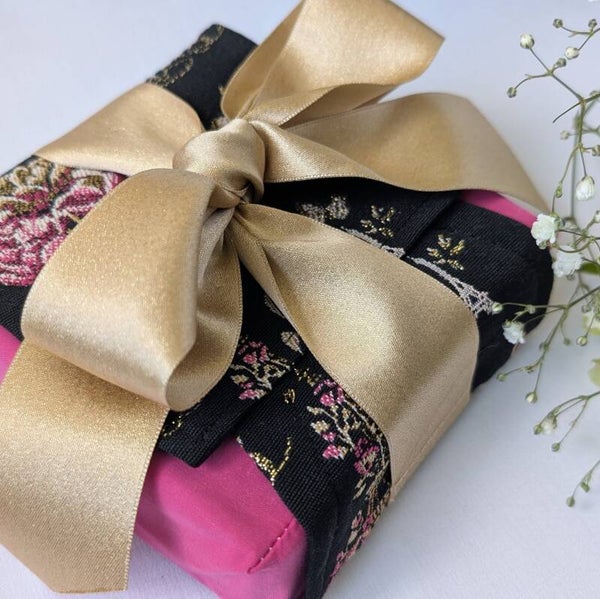 Emballage cadeau en tissu avec boîte – Petit format Parisienne