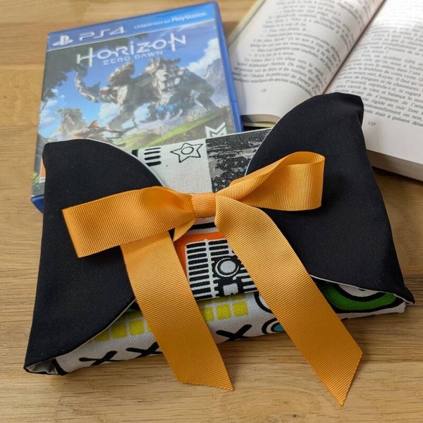 Pochette livre de poche en tissu – Pixel Pop