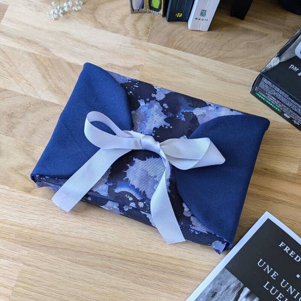 Pochette livre broché en tissu – Éclipse