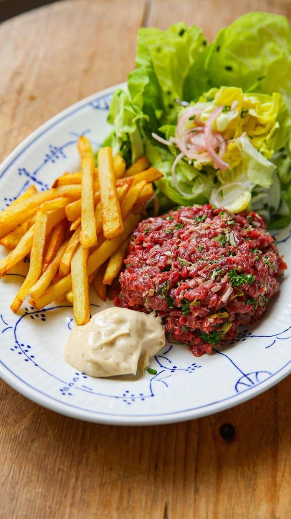Schotel Preparé met Frietjes + Optreden Shancy