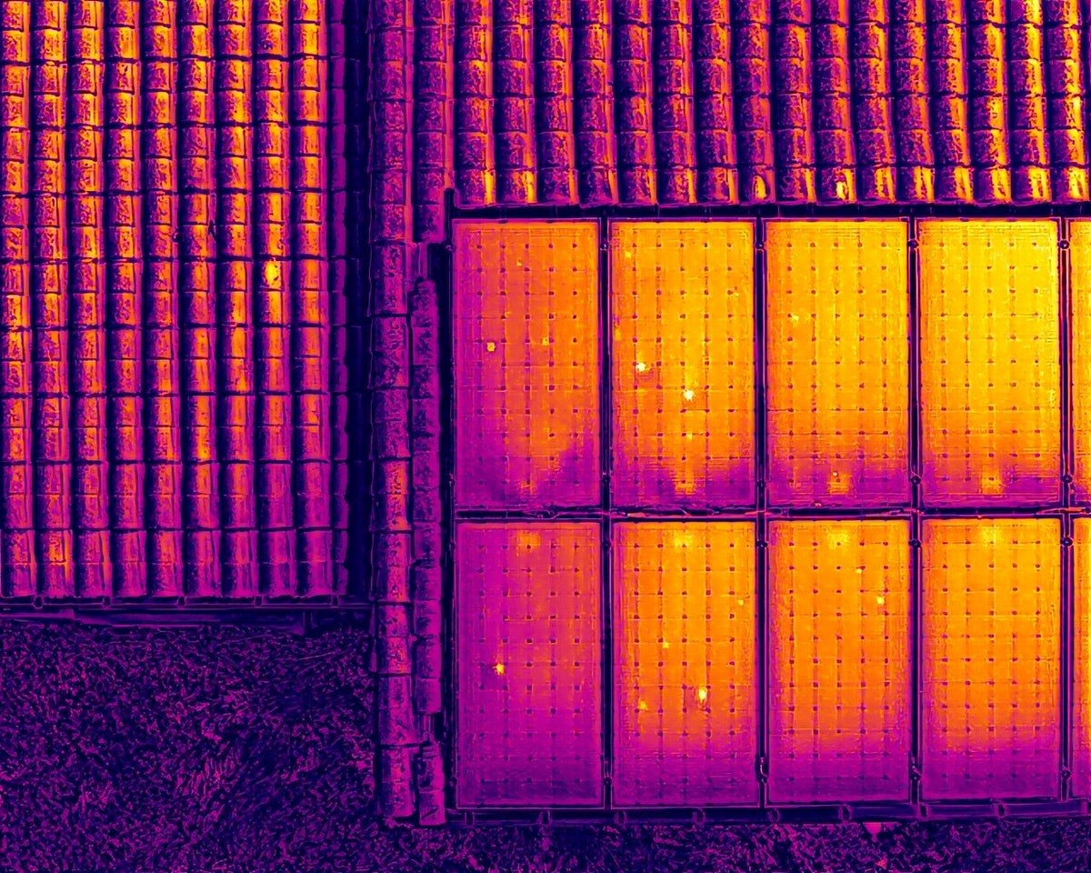 Thermographie drone Limoges : bâtiment, toiture, PV | Droneolim