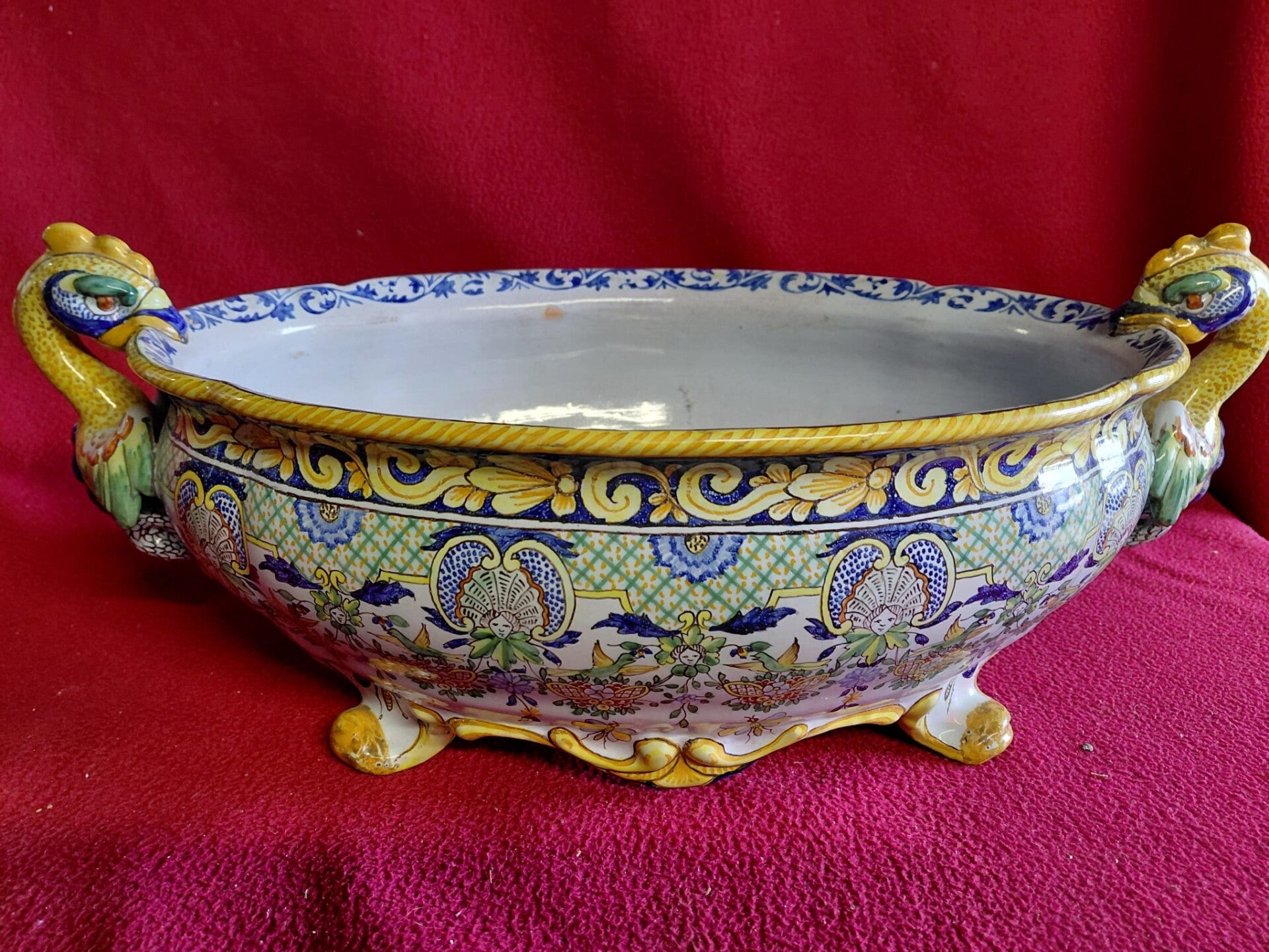 Nevers faience jardinière (bloembak)