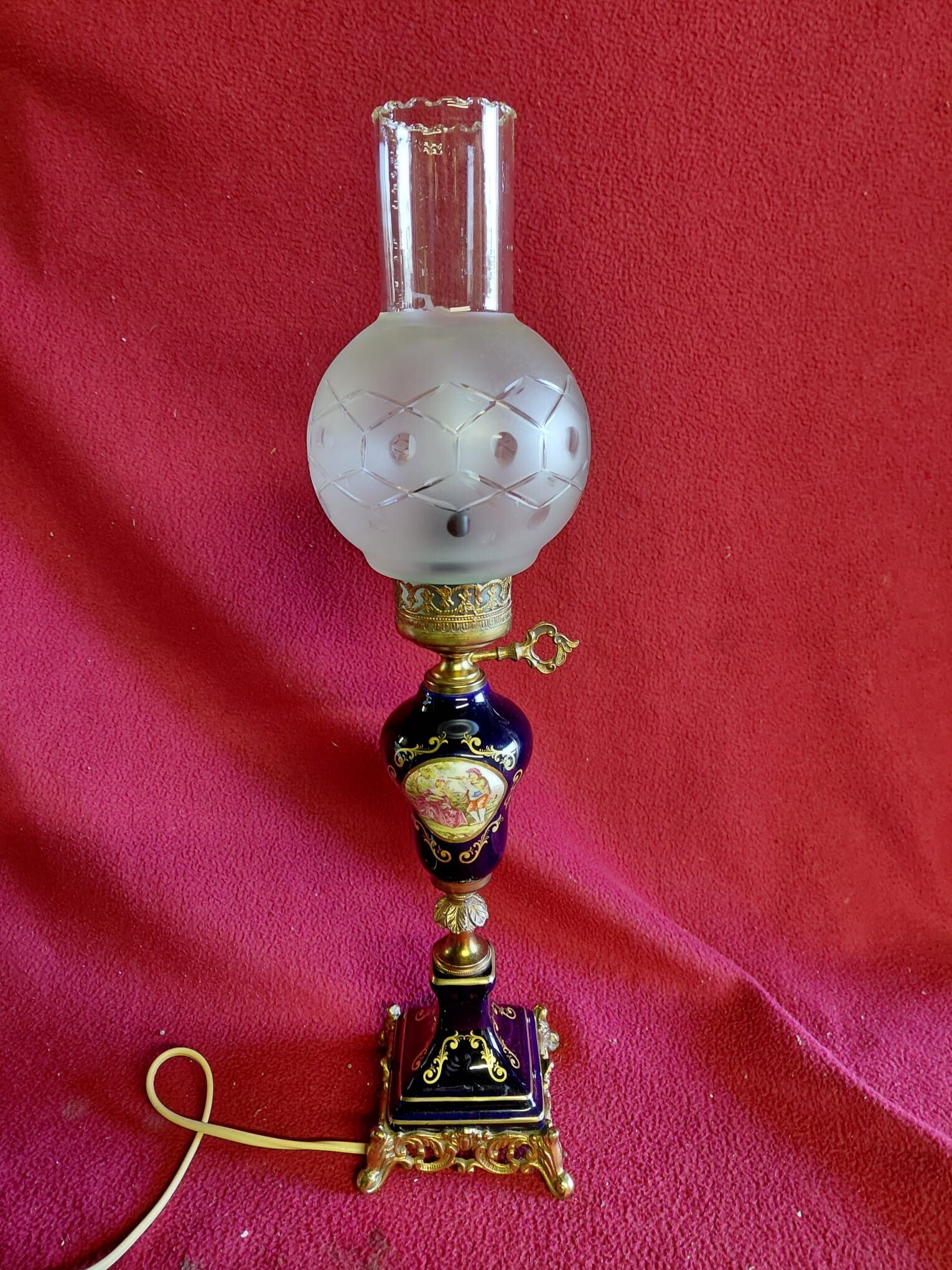 Franse Limoges porseleinen tafellamp
