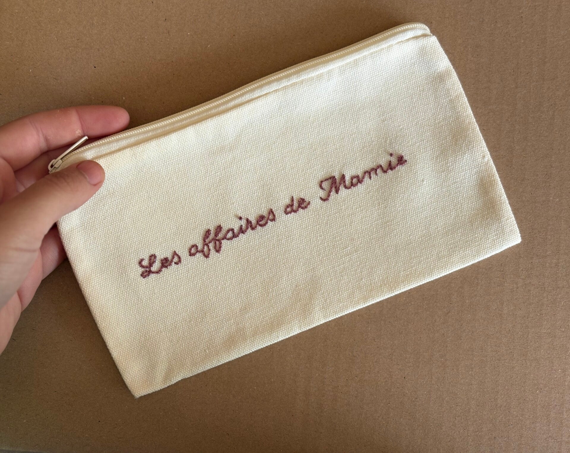 Les pochettes brodées et leur petite feutrine