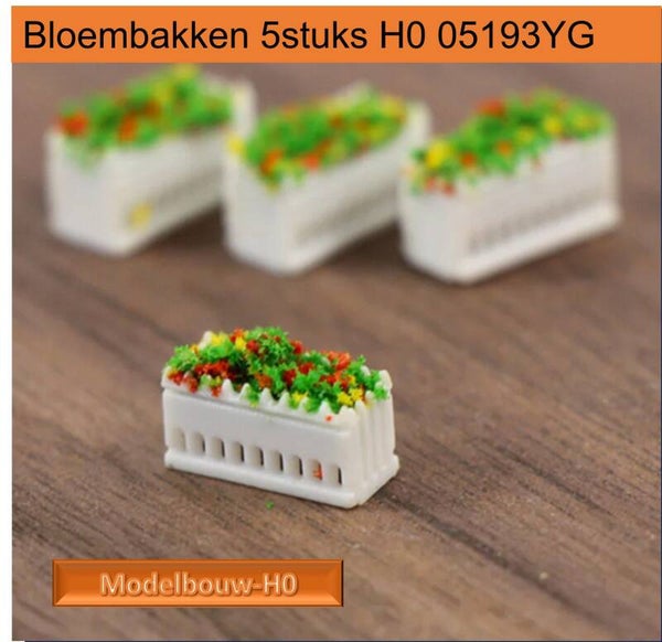 Gevulde Witte Bloembakken voor H0 – Set van 3 stuks  05193YG