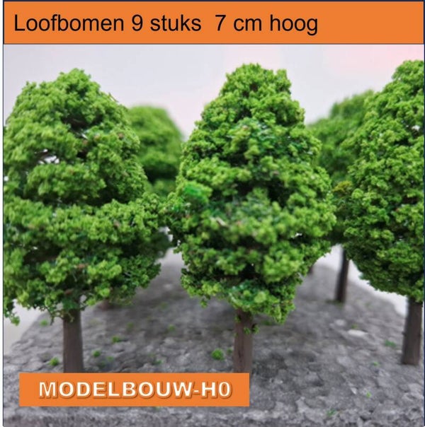 loofbomen 9 stuks 6,5 cm hoog met gevlokt bladerdak en gebruinde stam
