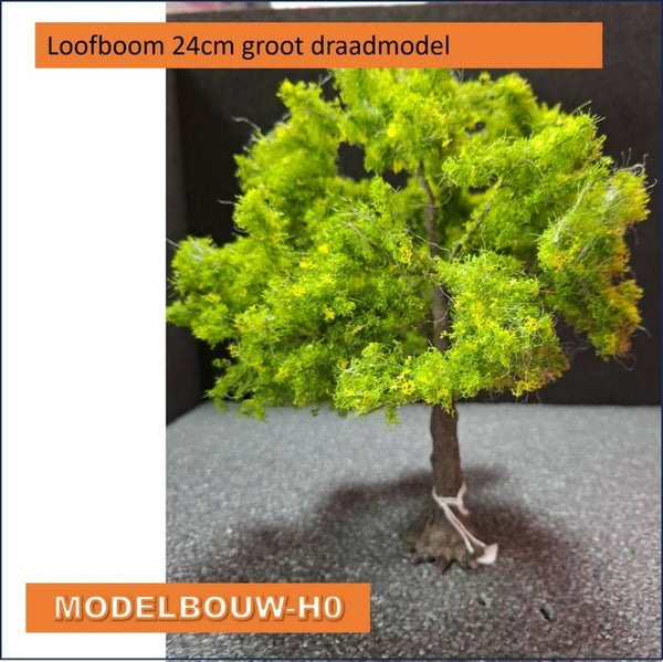 loofboom 24cm hoog draadmodel