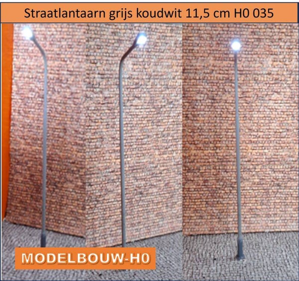 Straatlantaarn grijs koudwit 11,5 cm H0 035