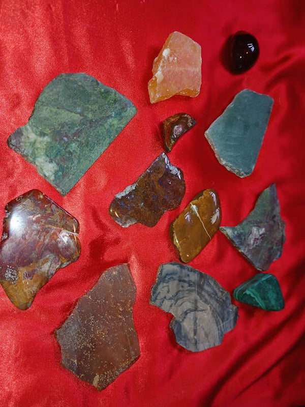 Frisky Frog Blessed Stones: Limited Edition (1. stone per customer)