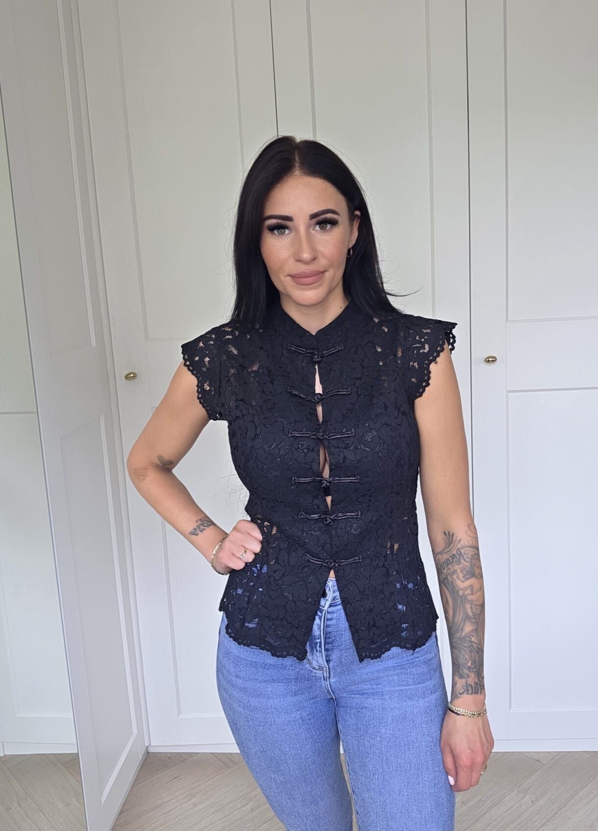 Charm top