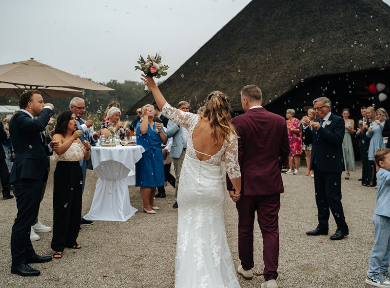 Trouwfotograaf Tilburg Bruidsfotograaf Berkel-Enschot Trouwfotografie Oisterwijk Huwelijksfotograaf Moergestel Bruidsfotografie Tilburg Trouwfotografie op locatie Tilburg Trouwfotograaf Oisterwijk Huwelijksfotografie Berkel-Enschot Bruidsfotograaf Moerges