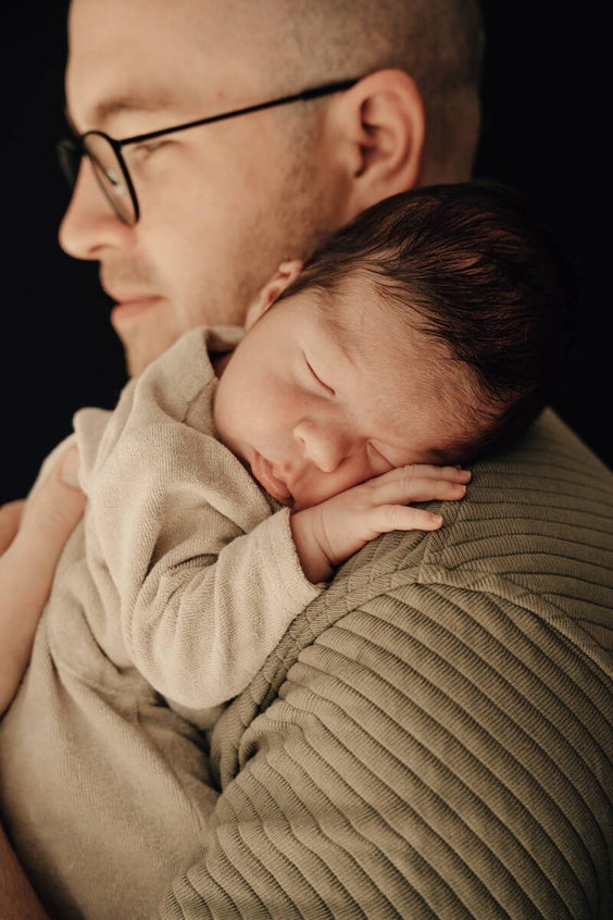 Newborn fotografie Tilburg Newborn fotograaf Berkel-Enschot Newborn fotografie Oisterwijk Newborn fotograaf Moergestel Newborn fotografie Noord-Brabant Newborn shoot in Tilburg en omgeving Professionele newborn fotografie Berkel-Enschot Oisterwijk newborn