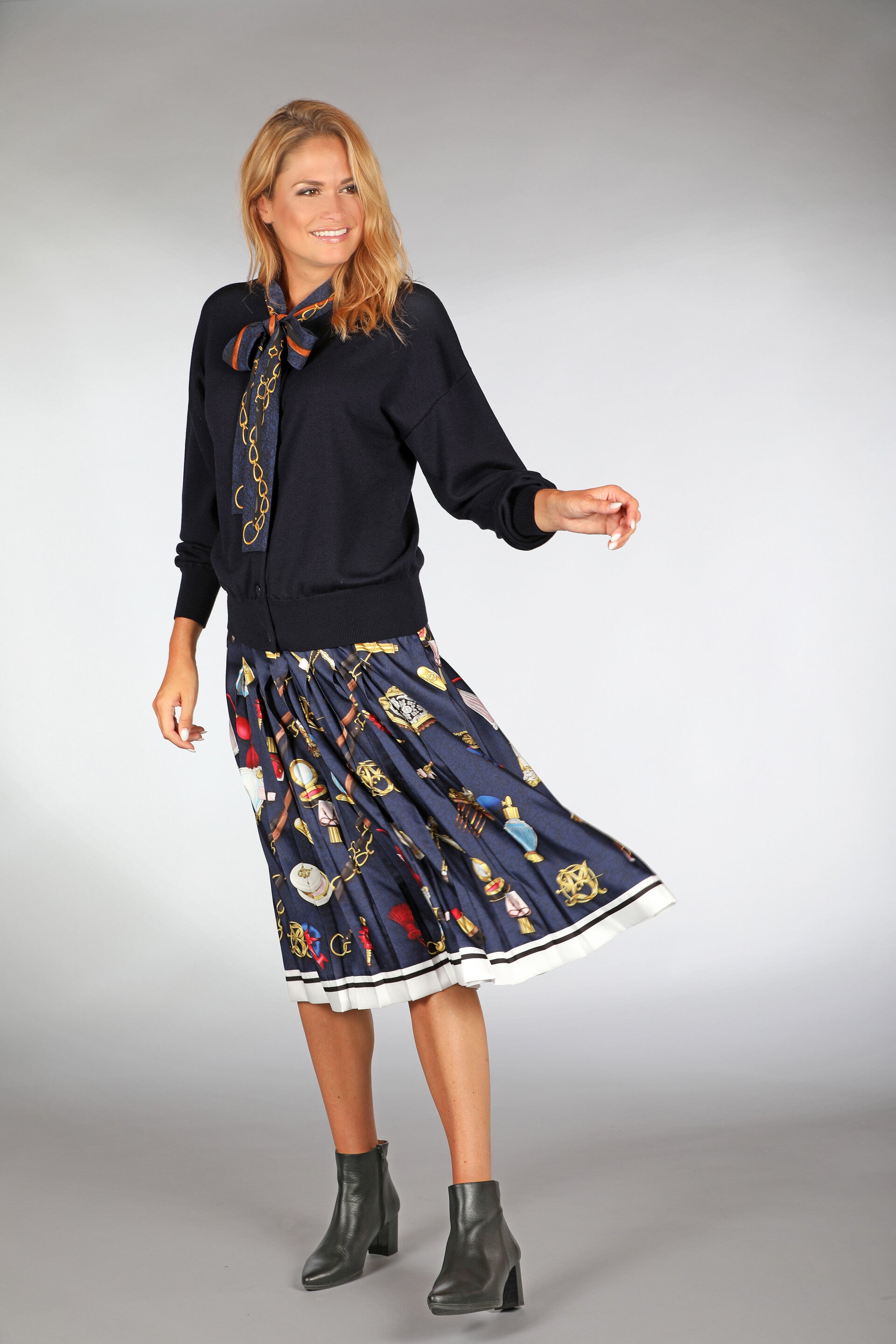 Rok 750 - BOUTIQUE MOSCHINO