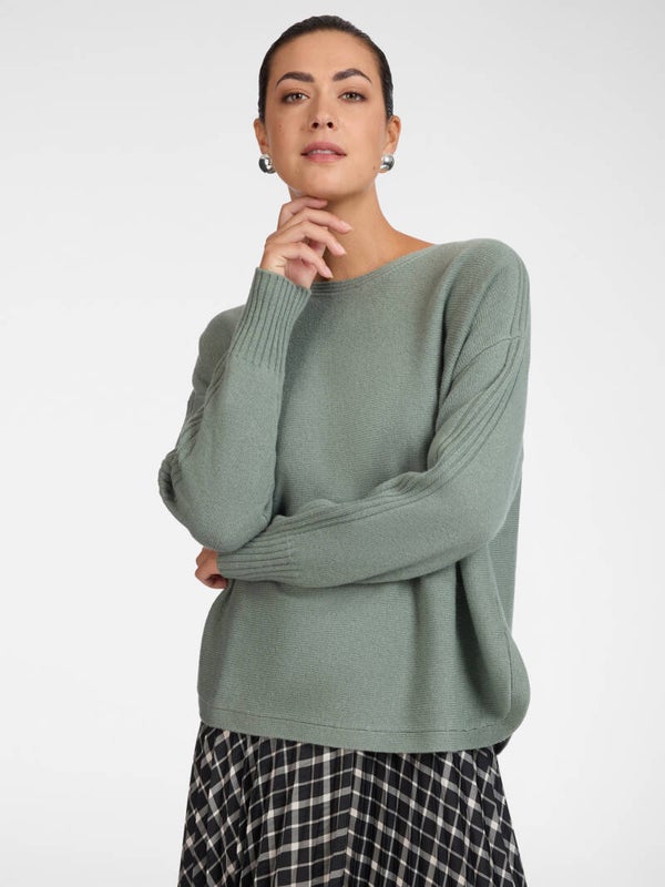 Pull 6841 - ELENA MIRO