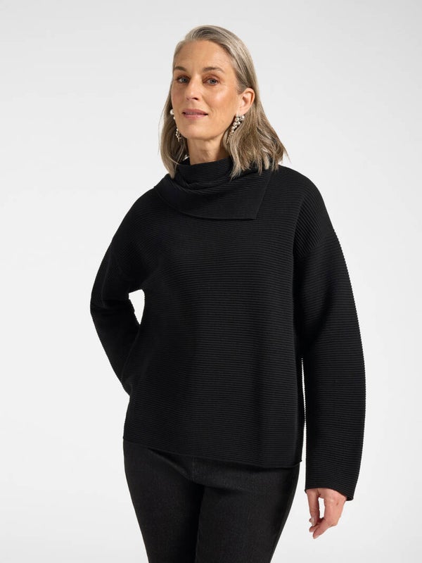 Pull 6845 - ELENA MIRO