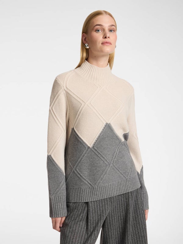 Pull 6946 - ELENA MIRO