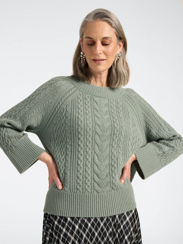 Pull 6847 - ELENA MIRO