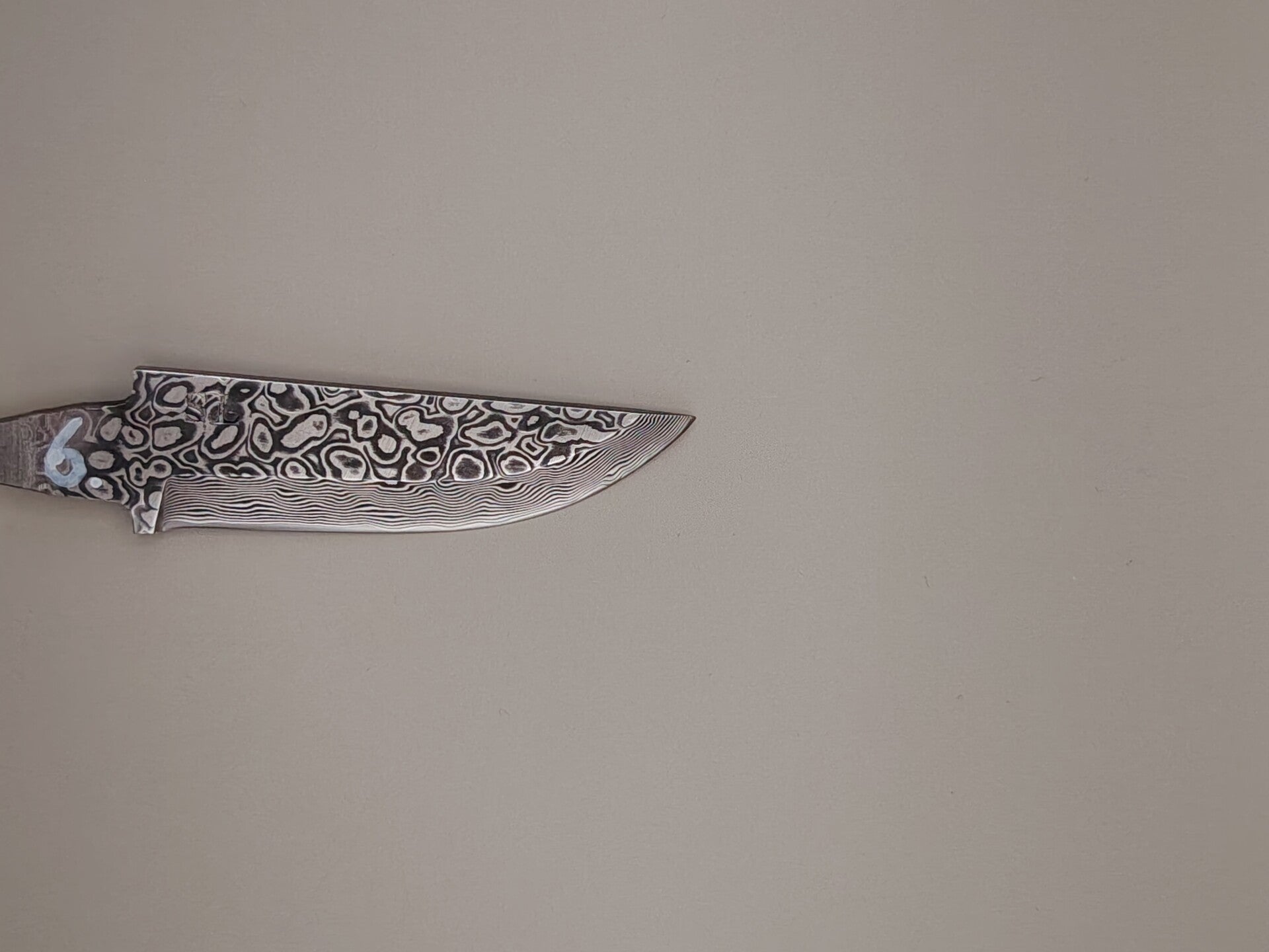 6.Rostfri Damask