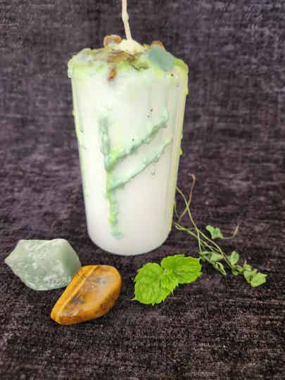 Abundance & prosperity candle