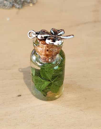 Mini luck jar