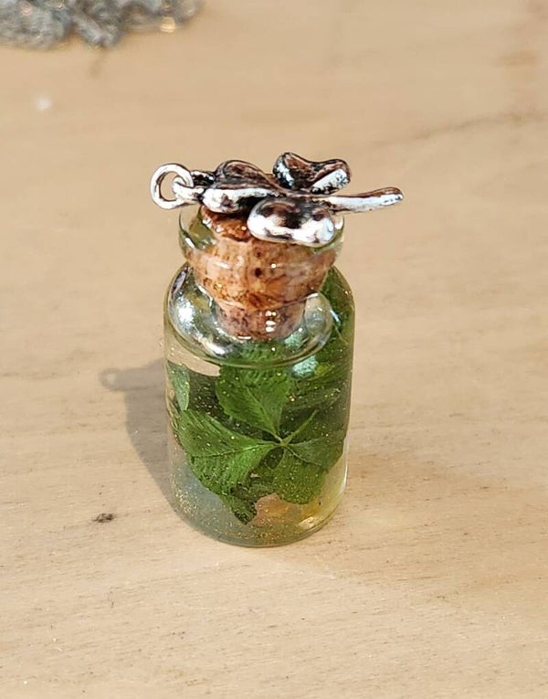 Mini luck jar