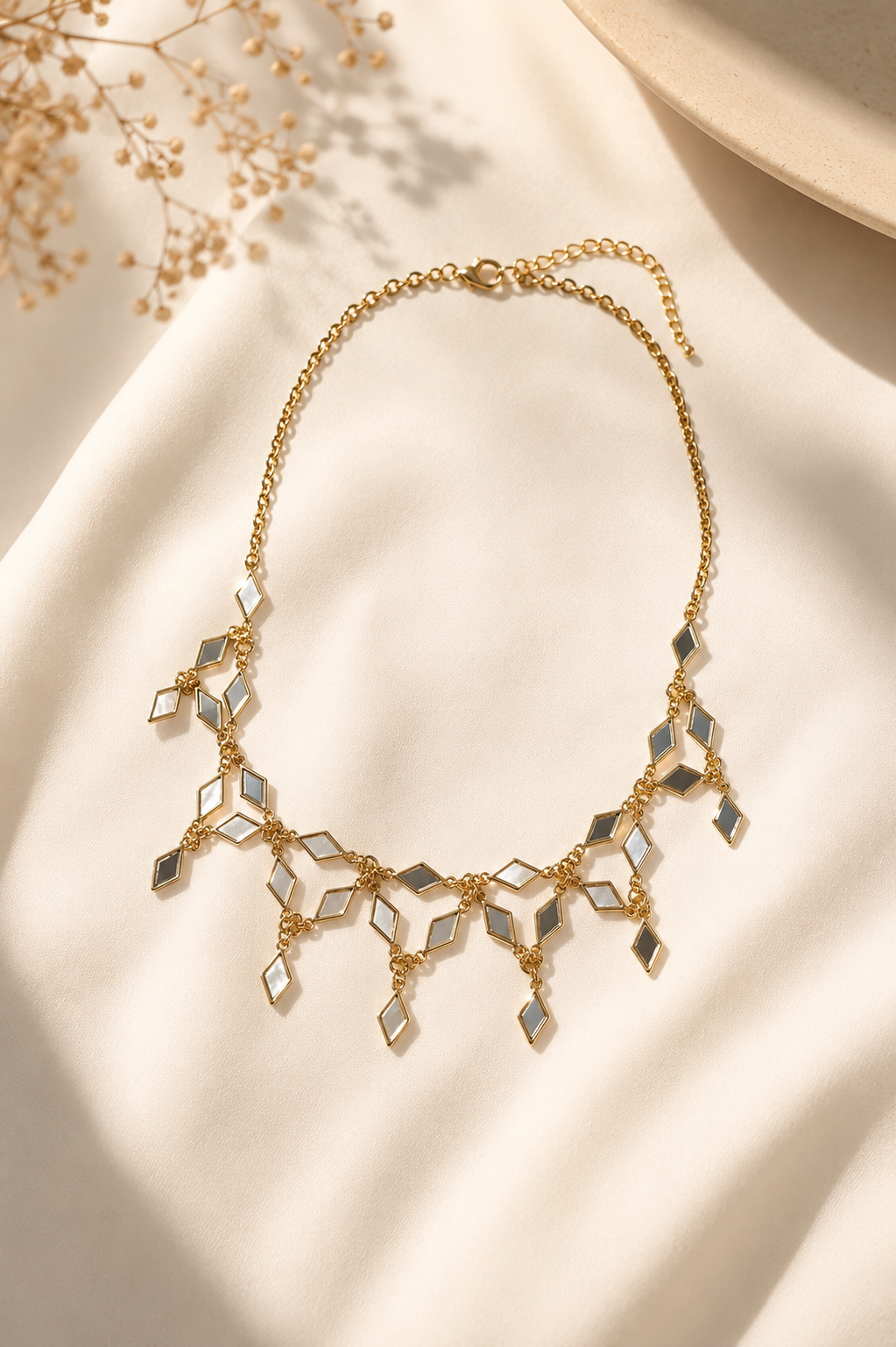 Collar espejitos triangulos