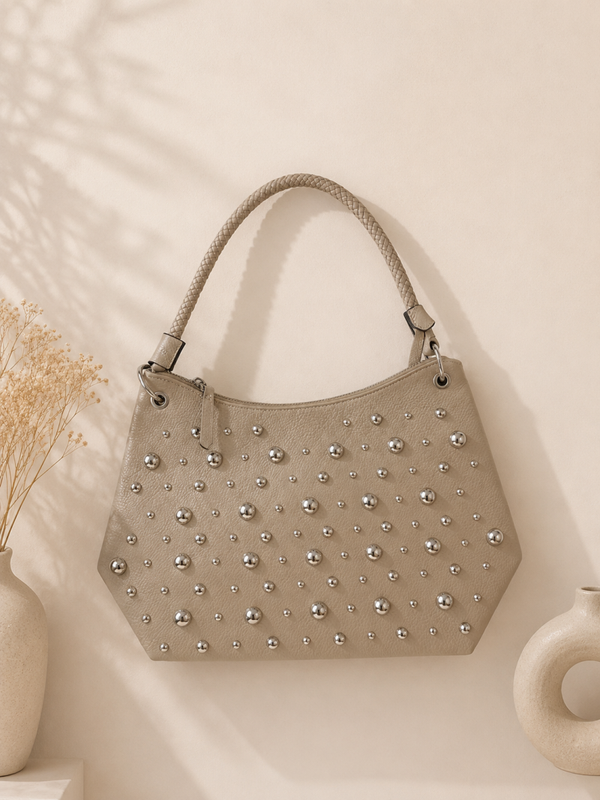 Bolso tachuelas