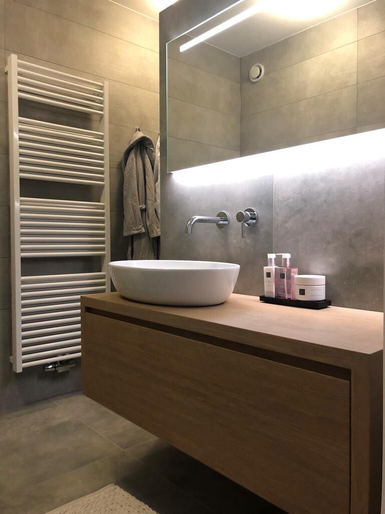 Badkamer Drenthe, Badkamer Dalen, Badkamer Emmen, Badkamer Coevorden, Badkamer Gees, Badkamer Geesbrug, Badkamer Wachtum, Badkamerrenovatie, nieuwbouwbadkamer, badkamer specialist dalen, Badkamer specialist Drenthe