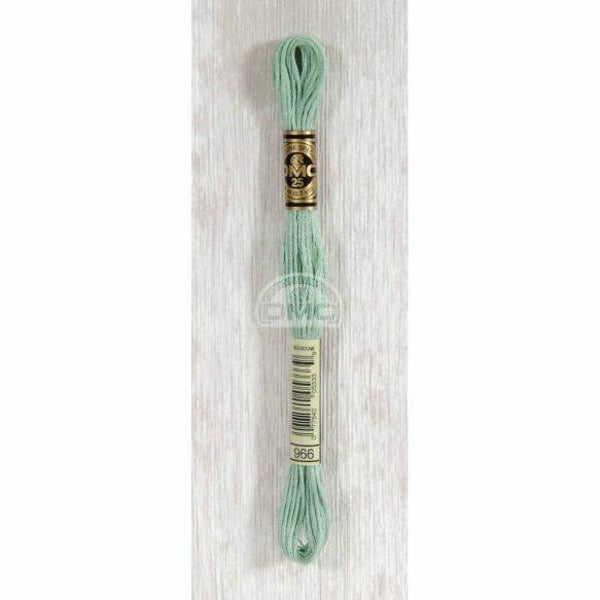 DMC borduurzijde 12x8 meter, kleur nummer 0966