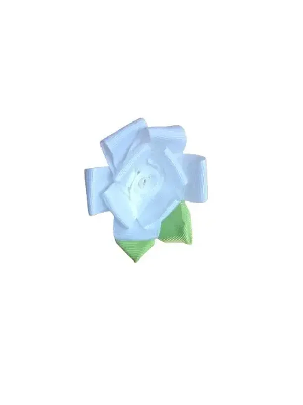 Decoratief roosje wit