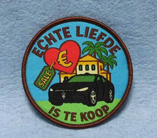 Embleem echte liefde is te koop