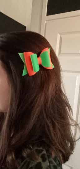 Haarklem strik groen oranje