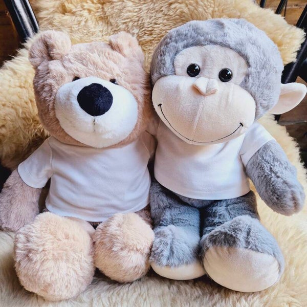 Knuffel Large met naam en geboortedatum op t-shirt